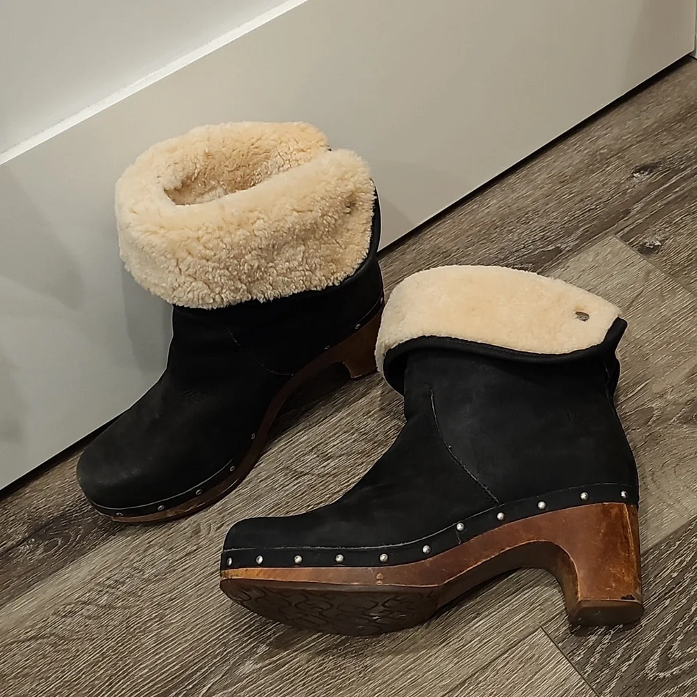 UGG 2-Way Fold Over Ankle Boots Shearling Lined Booties Wooden Heel Clogs Size 8